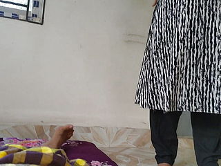 Neighbor Wants To Have Sex With Bhabhi