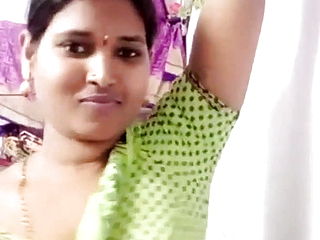 Tamil Hot Family Girl Striptease Video Leaked