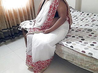 (Tamil Hot Aunty Priya Chatterjee Ko Badi Gand Chudai) Desi Aunty039;s Big Ass Fucked Amp; Lots Of Cum In Bed - Desi Real Sex